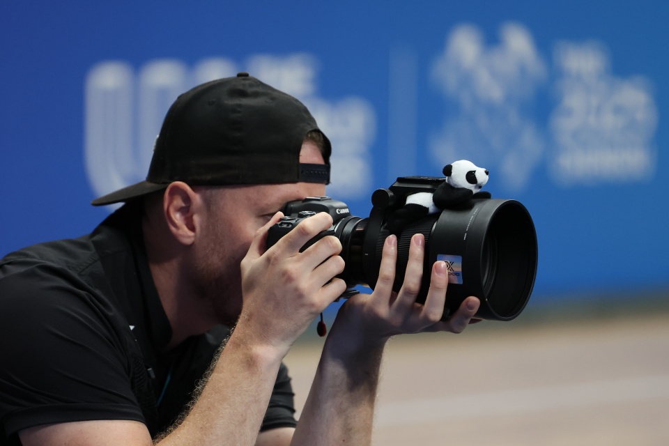 img, om, 头上装饰了 img, om, 头上装饰了