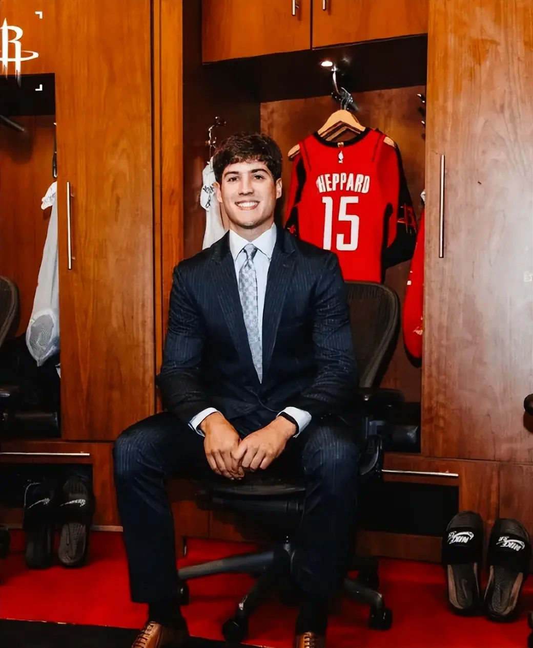 火箭不会认, 森则是火箭, 率会留队